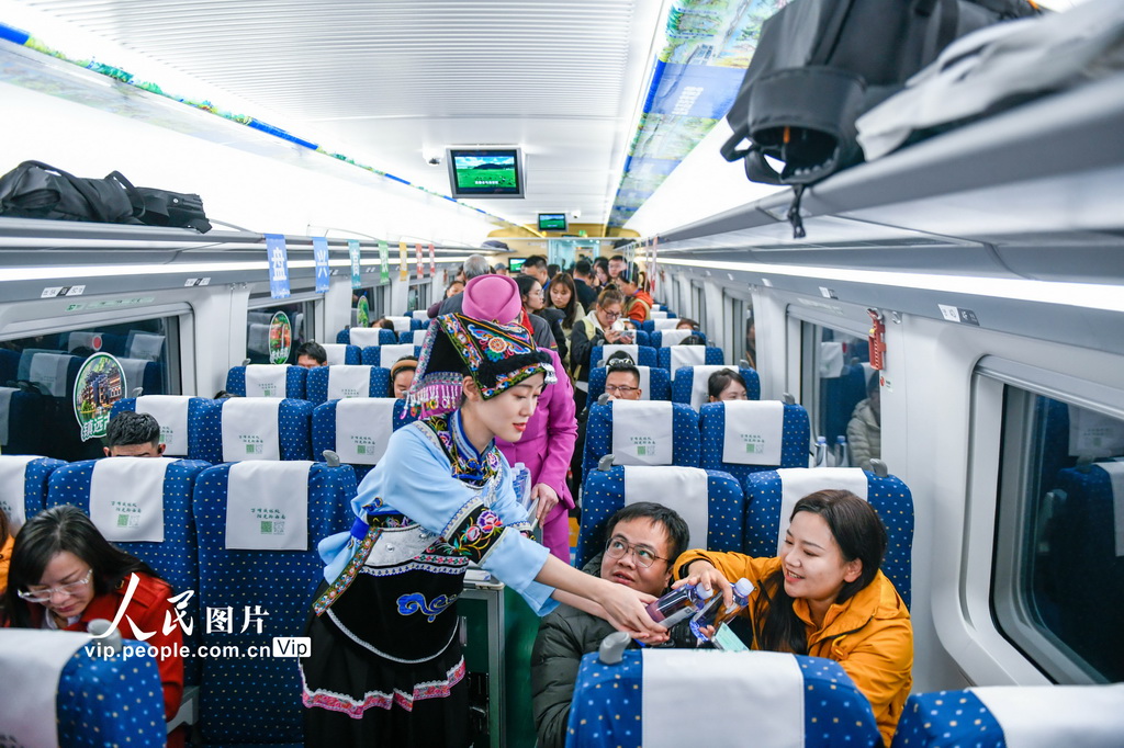 盘兴高铁正式通车 贵州实现省内各市州高铁全覆盖【2】