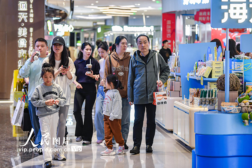 海南离岛免税新政实施首月 购物金额23.8亿元【4】