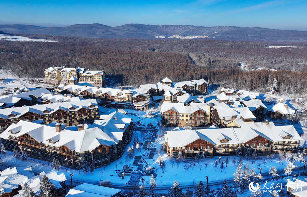吉林省长白山华美胜地雪后美景。