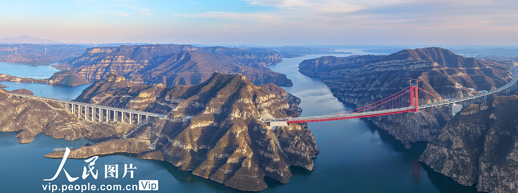 河南济源：黄河三峡大桥进行荷载试验【4】