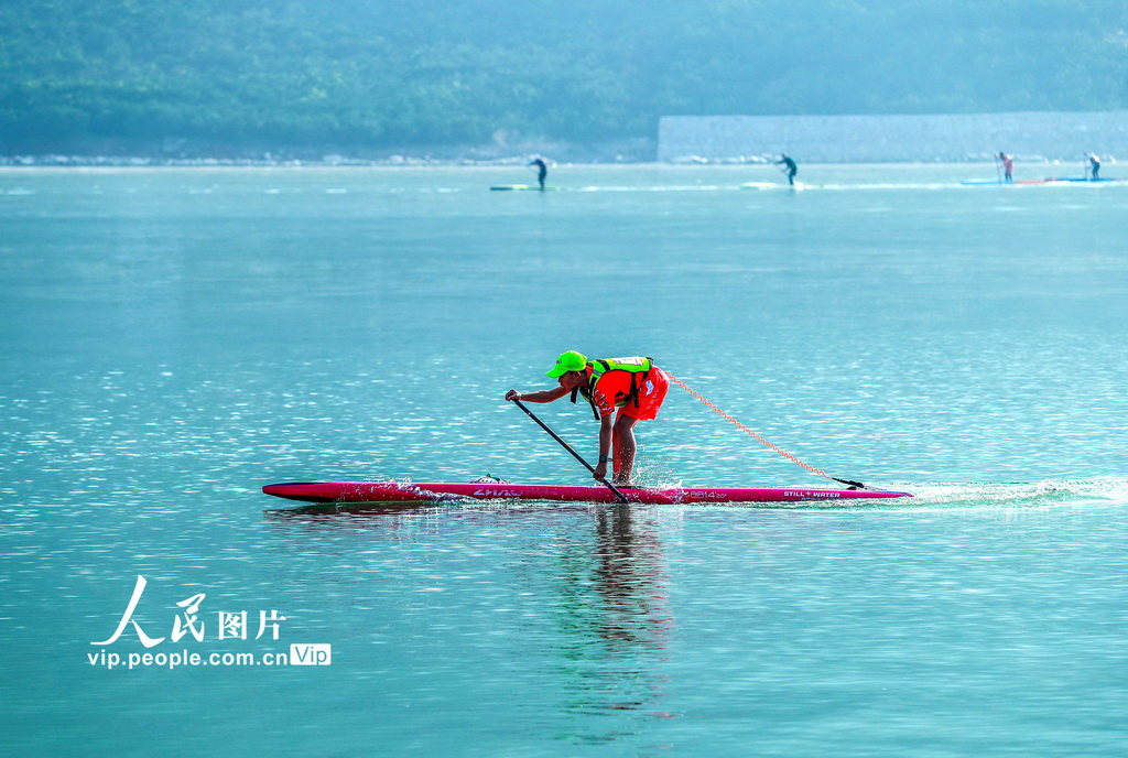 湖北秭归：桨板竞技 燃动三峡【3】