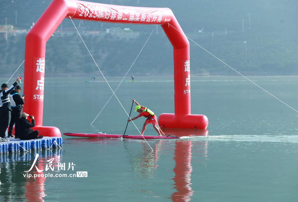 湖北秭归：桨板竞技 燃动三峡【5】