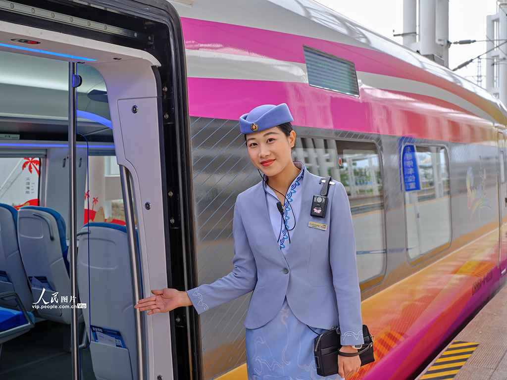 海南三亚：“三乐”主题列车开行一年【4】