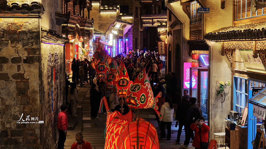 江西婺源：鱼灯巡游【6】