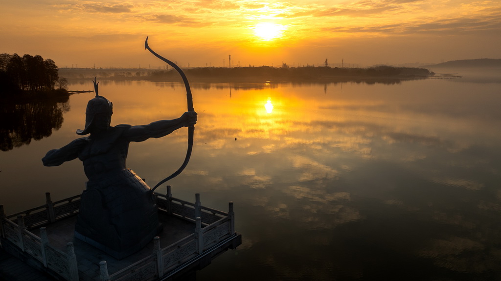 12月16日拍摄的武汉市东湖风景区一角（无人机照片）。新华社记者 肖艺九 摄