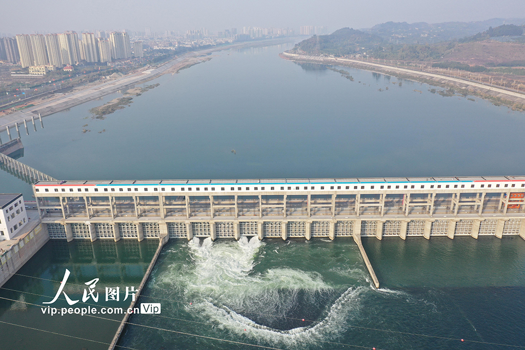 四川眉山：岷江彭山尖子山航电枢纽工程正式启动下闸蓄水【2】