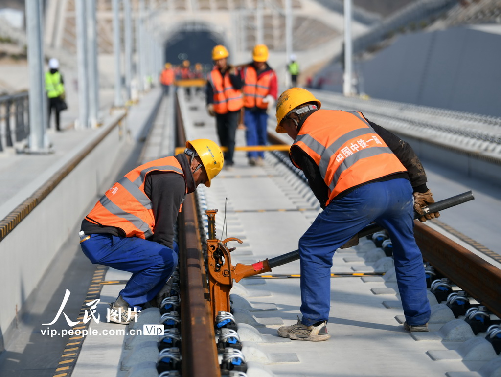 京港高铁昌九段开始全线铺轨【4】