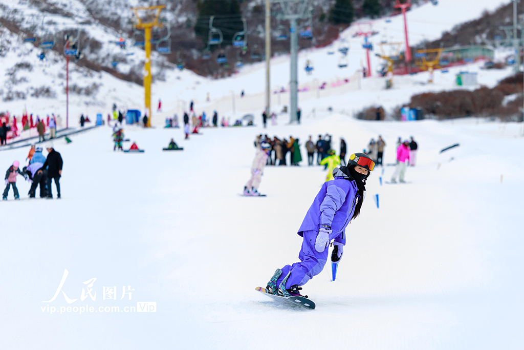 新疆乌鲁木齐：冰雪活动精彩纷呈【6】