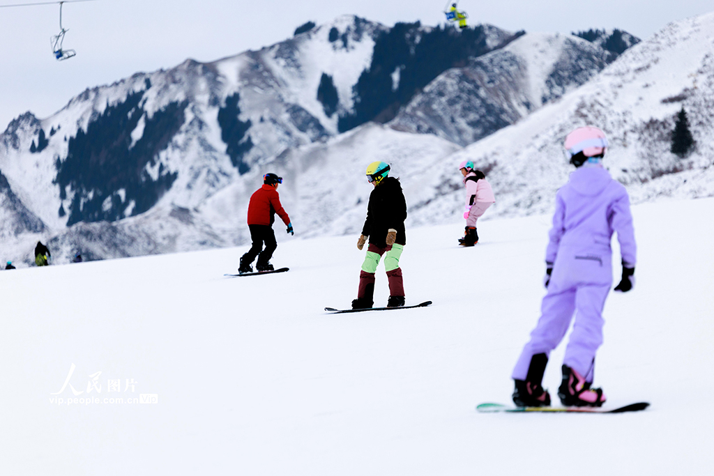 新疆乌鲁木齐：冰雪活动精彩纷呈【7】