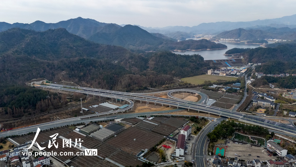 351国道浦江至兰溪段正式通车【2】