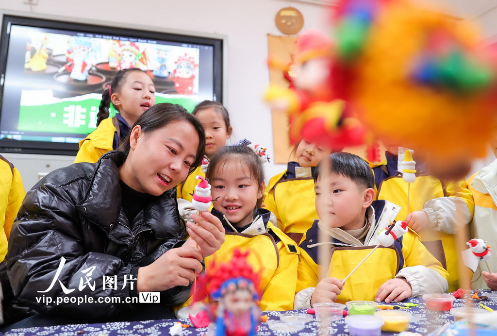 安徽淮北：面塑非遗进校园 萌娃乐享传统文化【4】