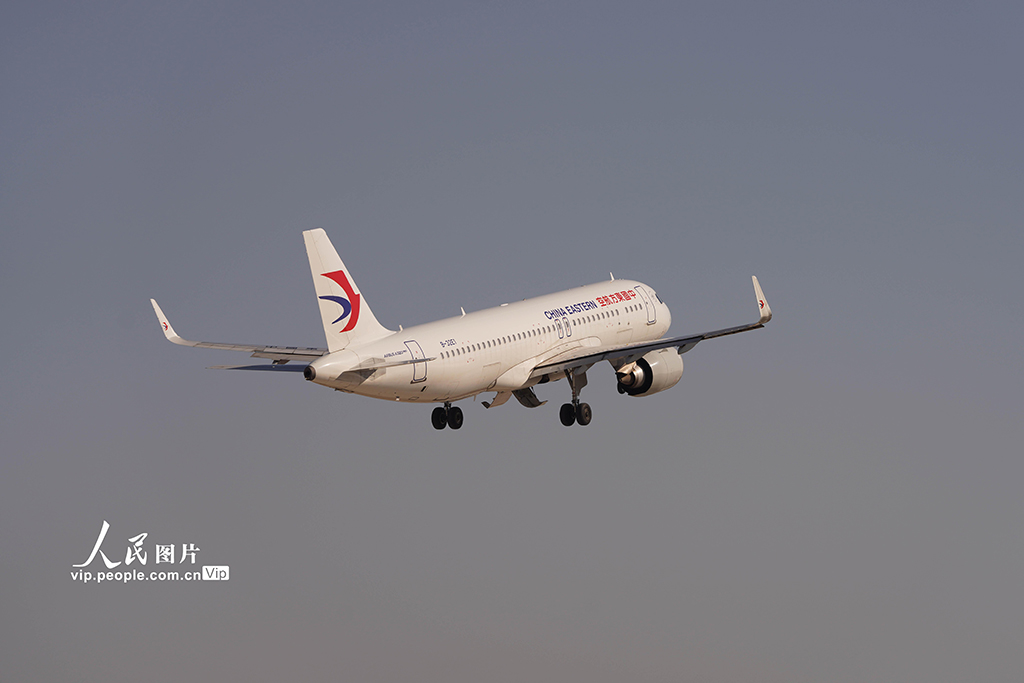 浙江嘉兴：长三角首个专业性航空货运枢纽正式投运【6】