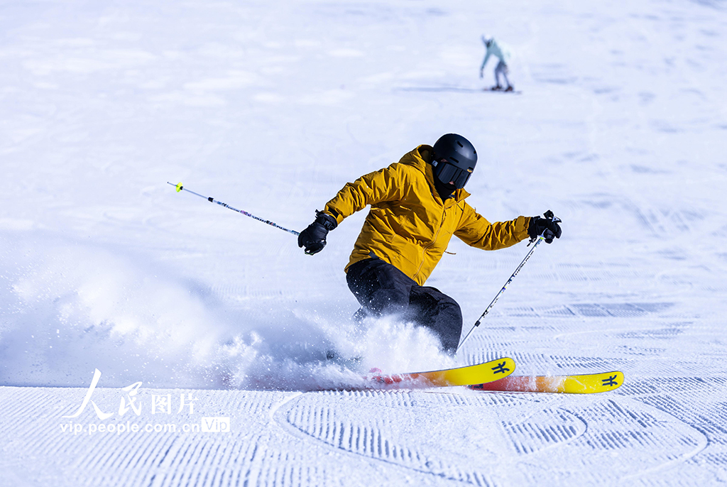 甘肃肃南:冰雪“冷资源”撬动文旅“热经济”【3】