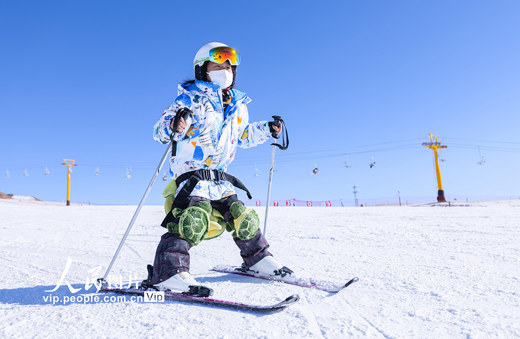 甘肃肃南:冰雪“冷资源”撬动文旅“热经济”【5】