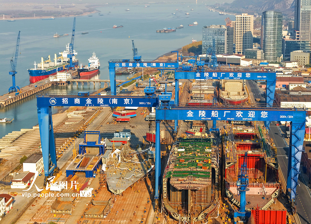 江苏南京：船企赶订单 冲刺“全年红”【2】