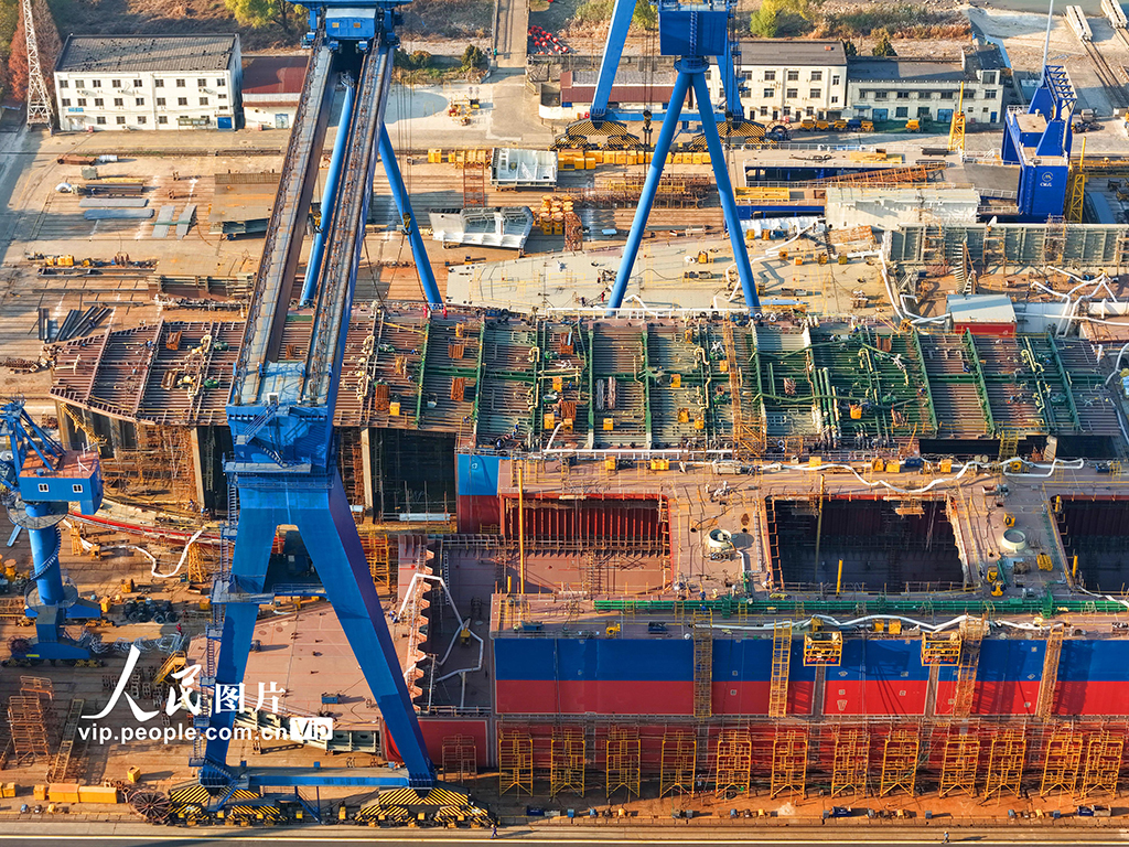 江苏南京：船企赶订单 冲刺“全年红”【3】