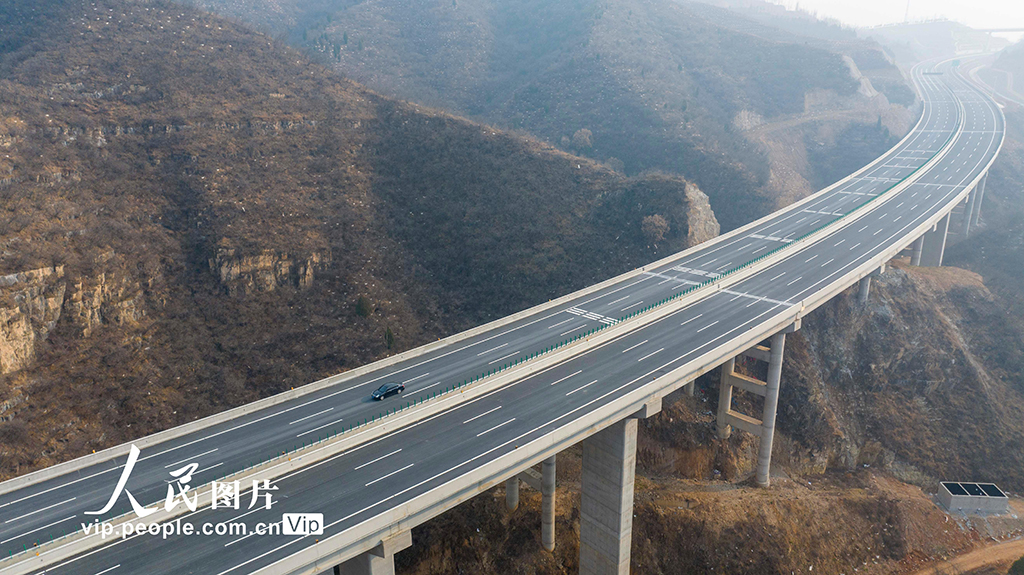 河南洛阳：济新高速公路正式通车【8】