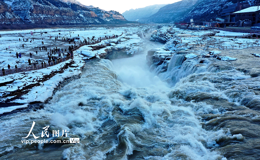山西吉县:黄河壶口瀑布壮美雪景【8】