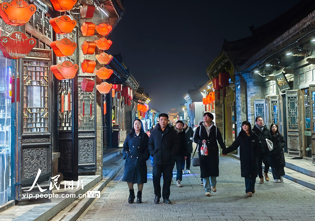 山西晋中：平遥古城“夜经济”再度火爆【3】
