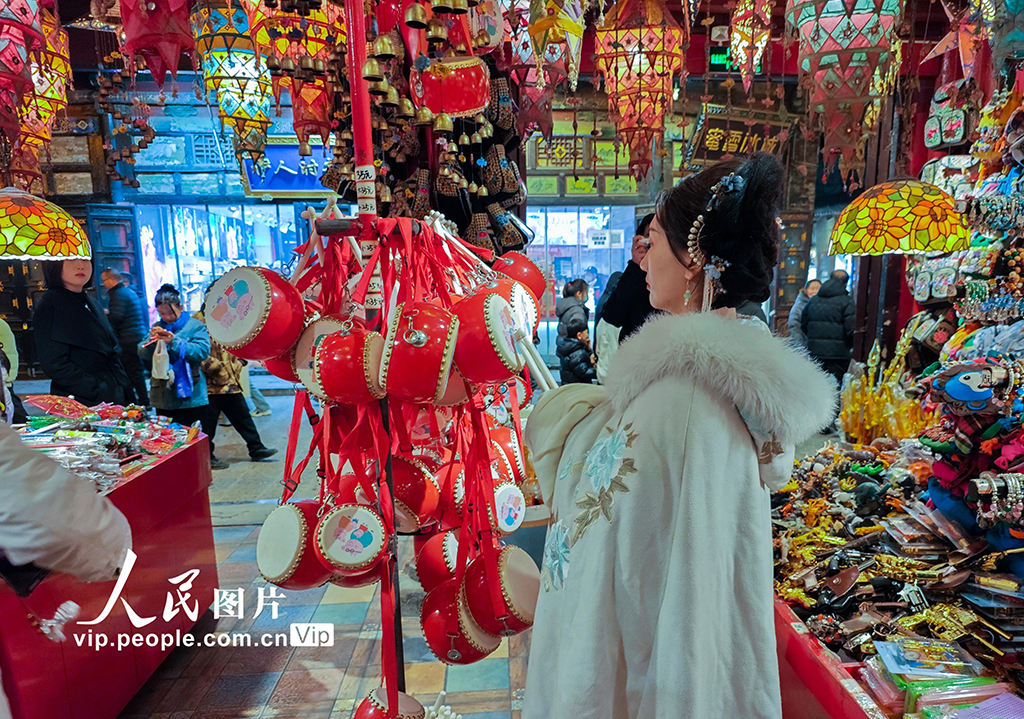 山西晋中：平遥古城“夜经济”再度火爆【4】