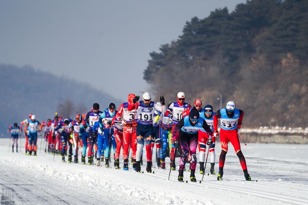 1月4日，参赛选手在比赛中。