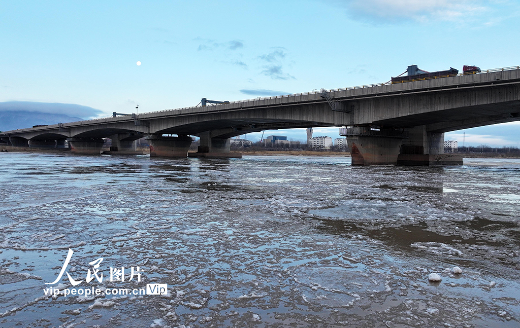 宁夏：黄河石嘴山段出现流凌【2】
