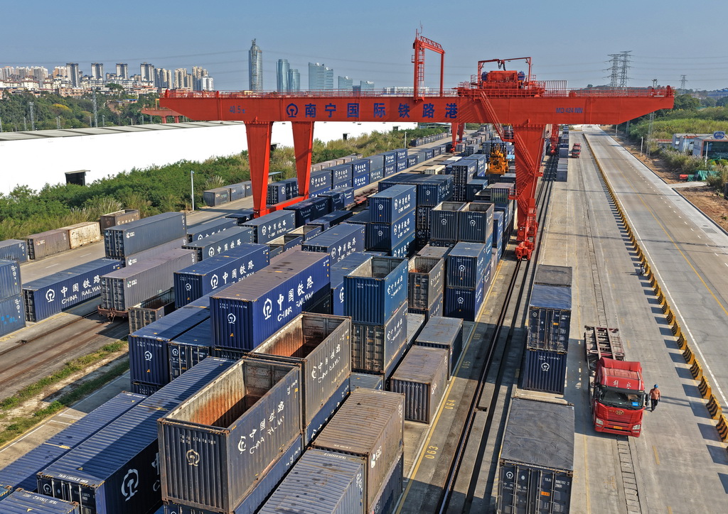 这是2026年1月8日拍摄的南宁国际铁路港（无人机照片）。