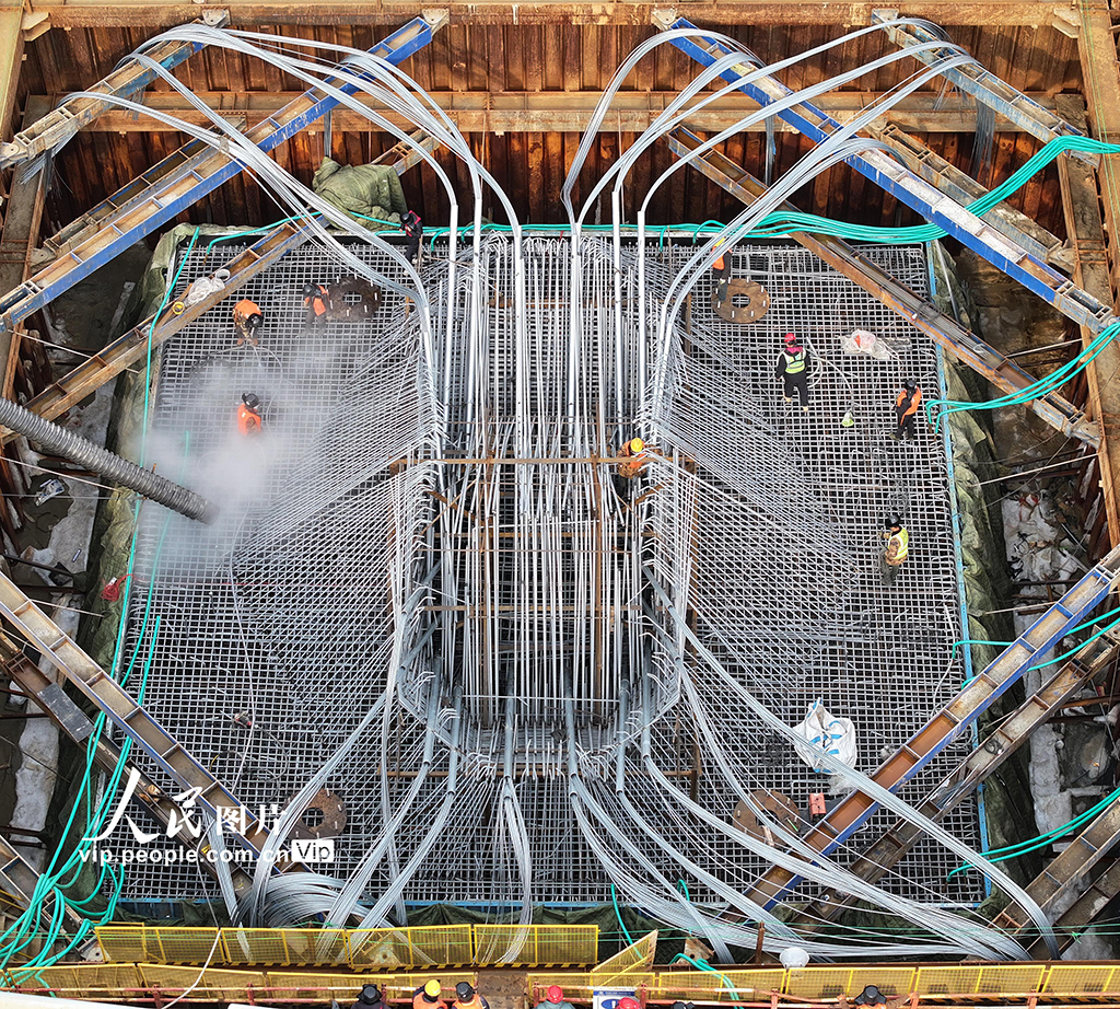 辽宁：大连新机场中线主通道跨海段394根桩基完成施工【3】