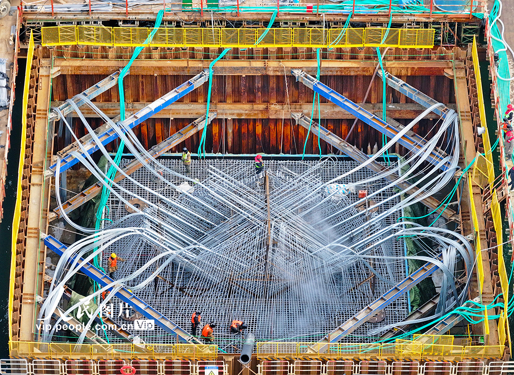 辽宁：大连新机场中线主通道跨海段394根桩基完成施工【4】