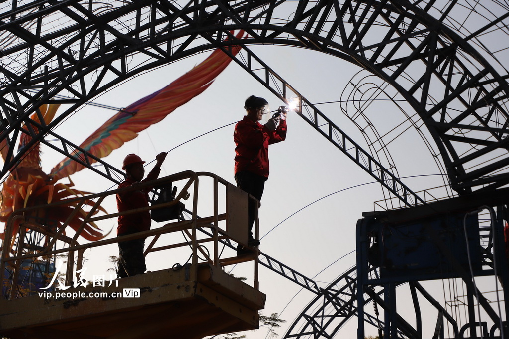 福建厦门：布置彩灯迎新春【5】