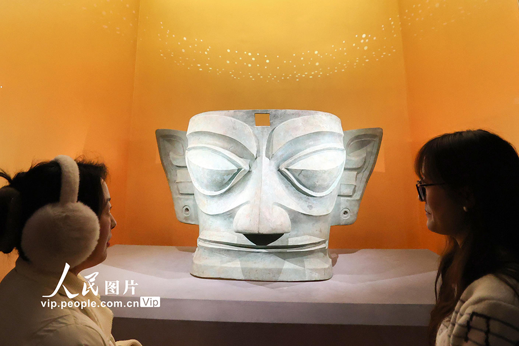 北京:“双星耀世——三星堆—金沙遗址古蜀文明展”举行【4】