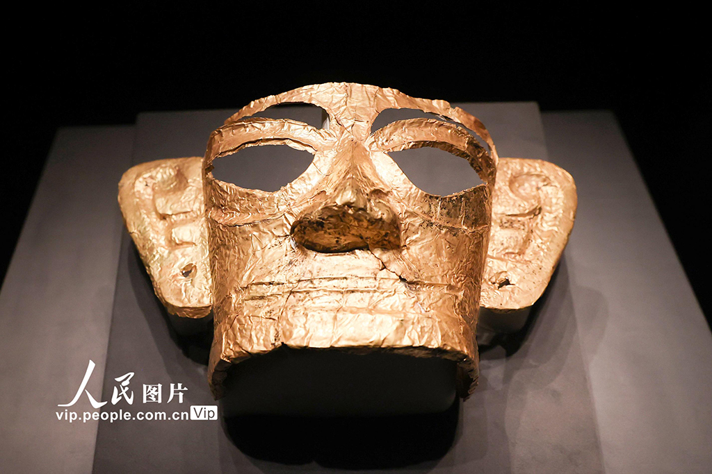 北京:“双星耀世——三星堆—金沙遗址古蜀文明展”举行【9】