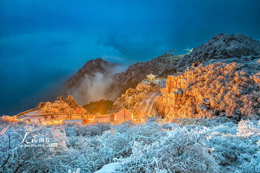 银霜裹千阶 雪锁泰山巅【4】