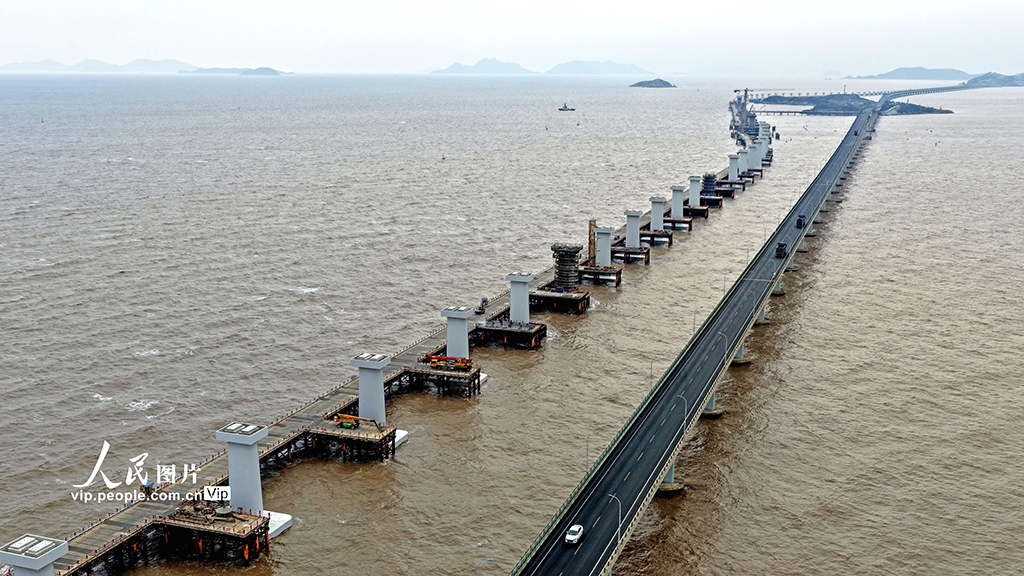 浙江临海:头门港铁路跨海大桥项目施工如火如荼【3】