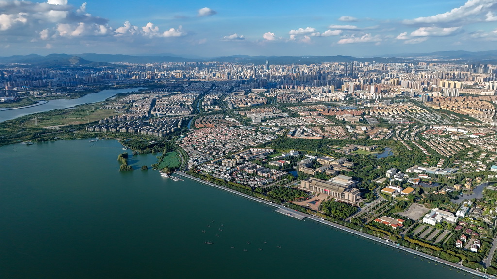 2025年9月3日拍摄的滇池风光(无人机照片)。