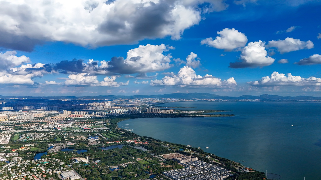 2025年9月3日拍摄的滇池风光(无人机照片)。