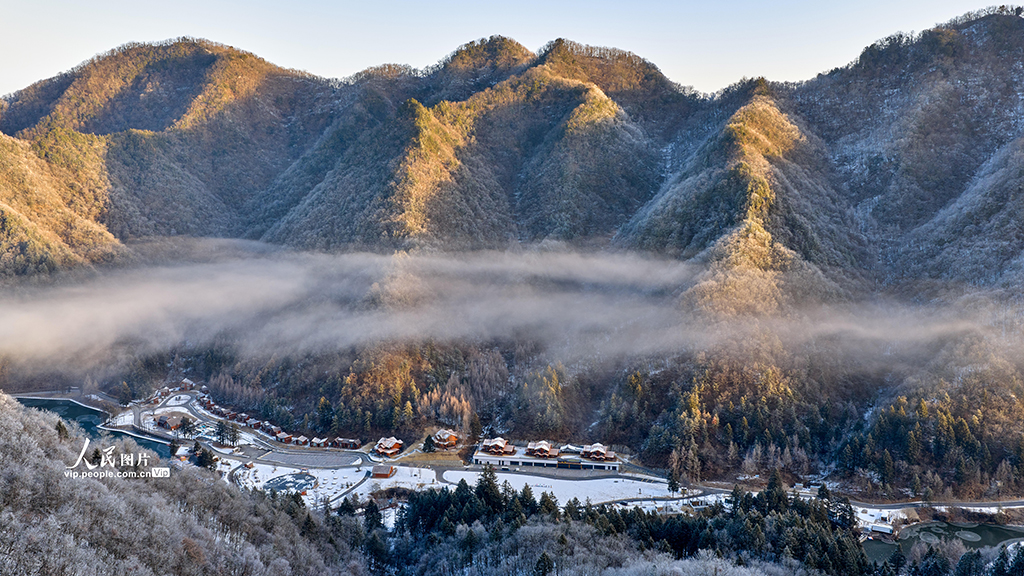 湖北神农架：神农天池现云海景观【6】