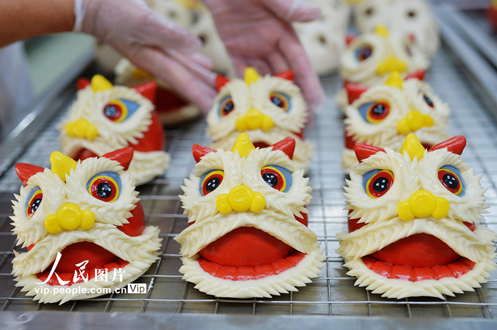 山东青岛：花饽饽俏销迎新春【2】