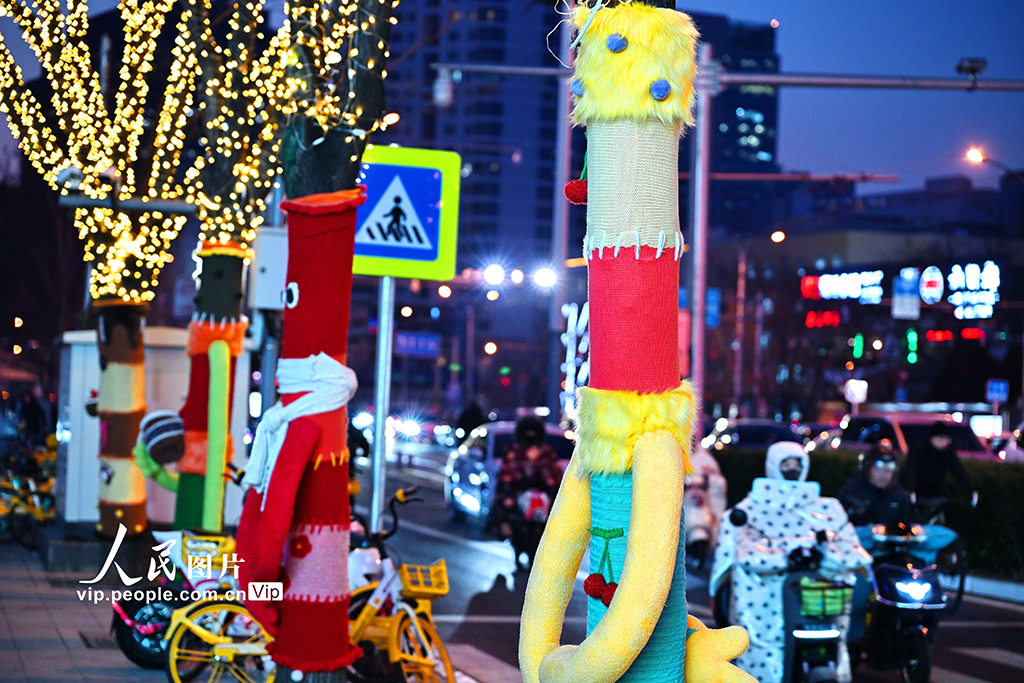 北京：给大树穿上“暖心毛衣”【4】