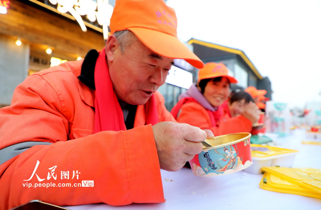 安徽阜阳：万人共品腊八粥【6】