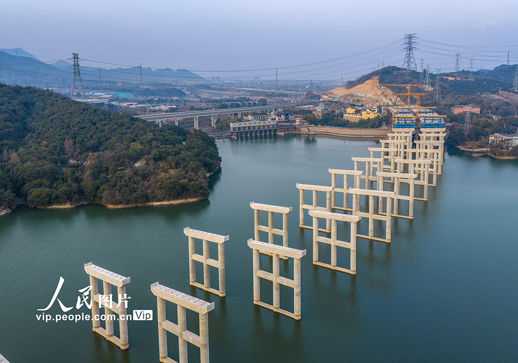 浙江宁海：杨梅岭水库大桥建设正酣【5】