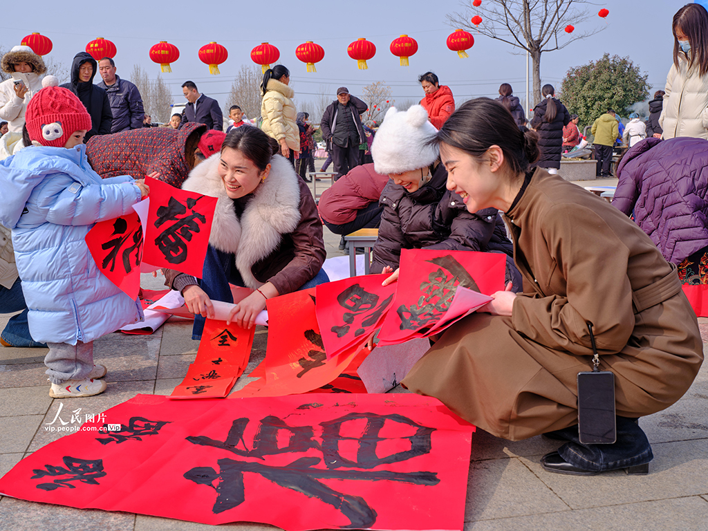 山东金乡:“文化指导员”新春走基层【3】