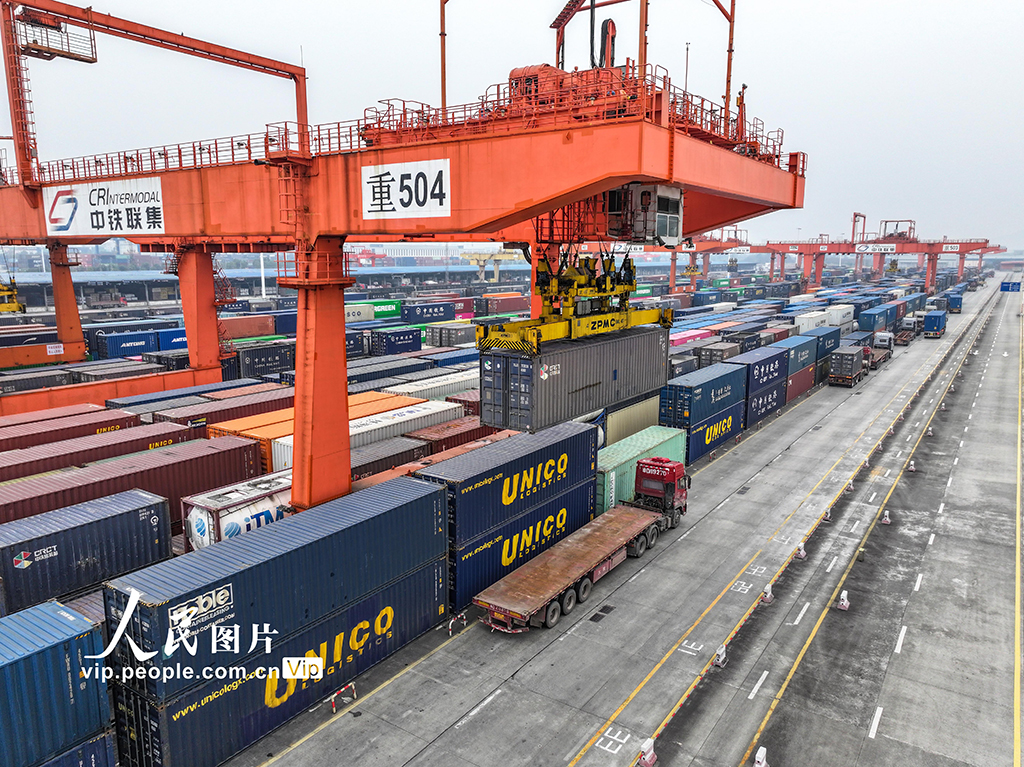 2026年首趟西部陆海新通道年货班列抵达重庆【4】