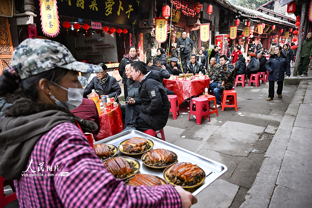 四川蓬安：千年古镇“团年宴”迎新春【3】
