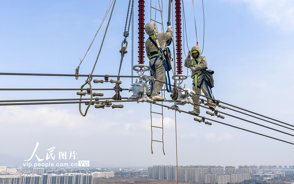 安徽马鞍山：线路检修 保障供电【2】