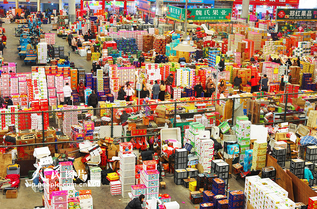 浙江义乌：节前果品市场物丰价稳购销两旺【3】