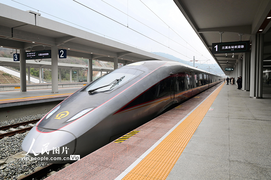 浙江:金建高铁兰建段通车运营【2】