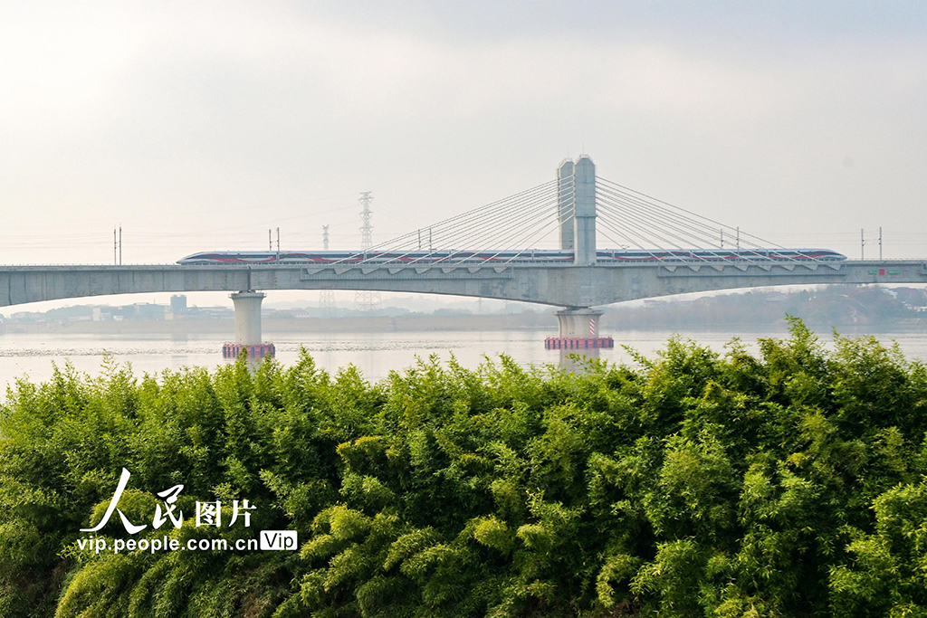 浙江:金建高铁兰建段通车运营【3】