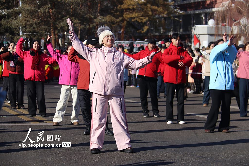 新疆阿勒泰:雪都社火闹新春【4】