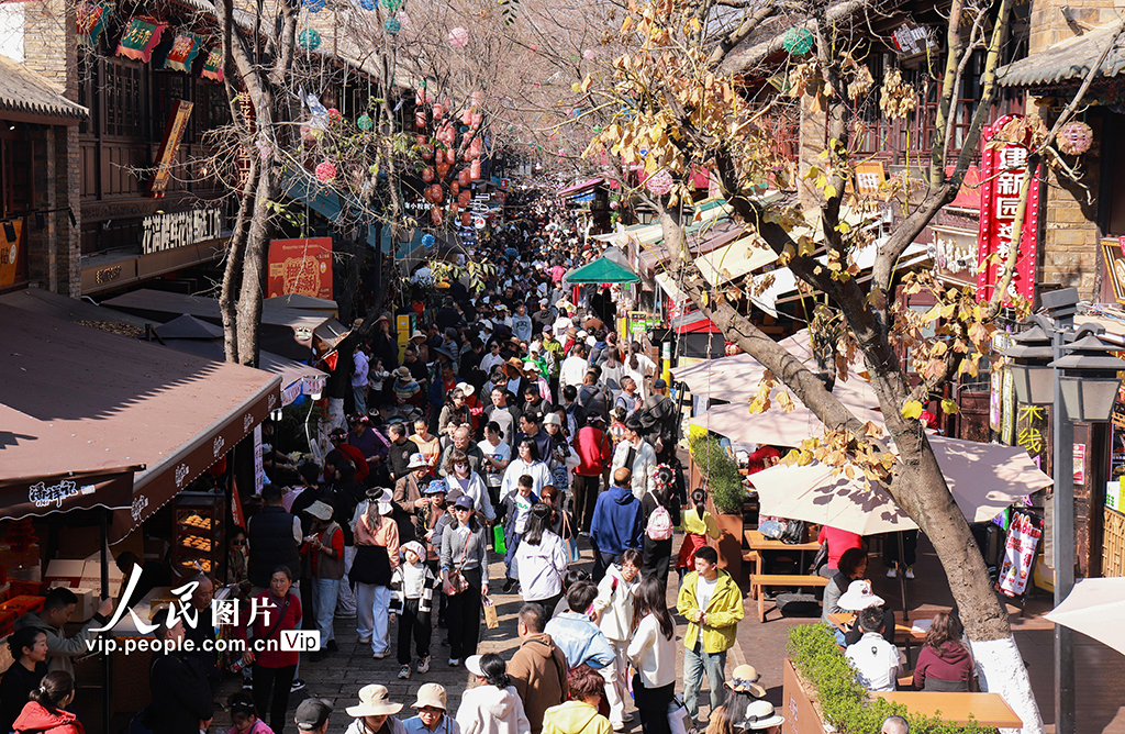 云南昆明：老街人气旺【3】